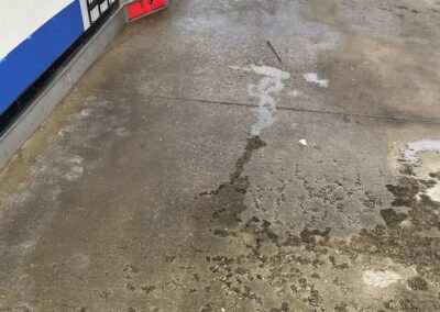 nettoyage traces d’hydrocarbures des Drive et stations-service